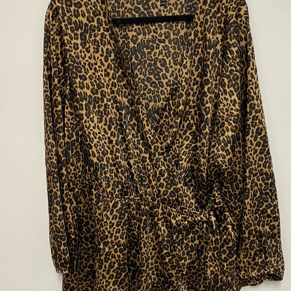 Plus Size Animal Print Wrap Blouse Size 28 NWOT